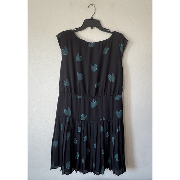 Loft Ann Taylor Heart Print Dress Women’s Size 10 Green Black Pleated Fun Retro - Picture 1 of 9